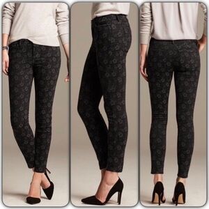 Banana Republic black floral skinny jeans NWT size 32